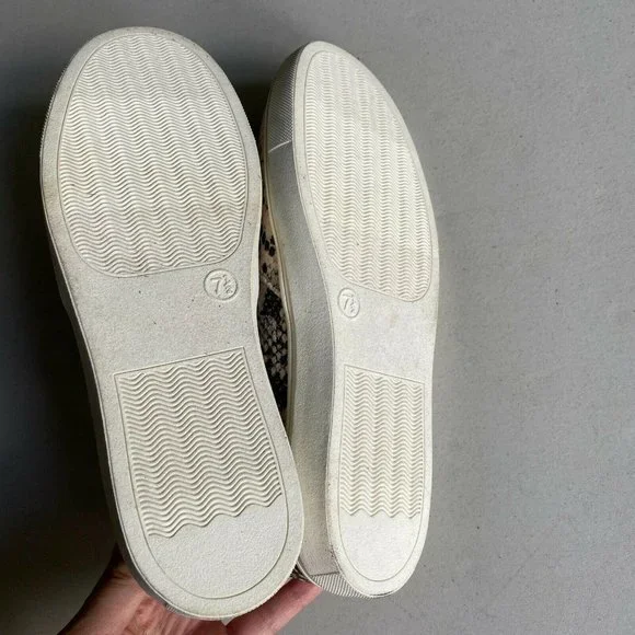 A new day snakeskin print NWT womens sneakers Size 7.5 - Picture 5 of 5